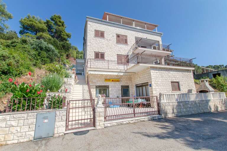 Smokvica Apartment Rental