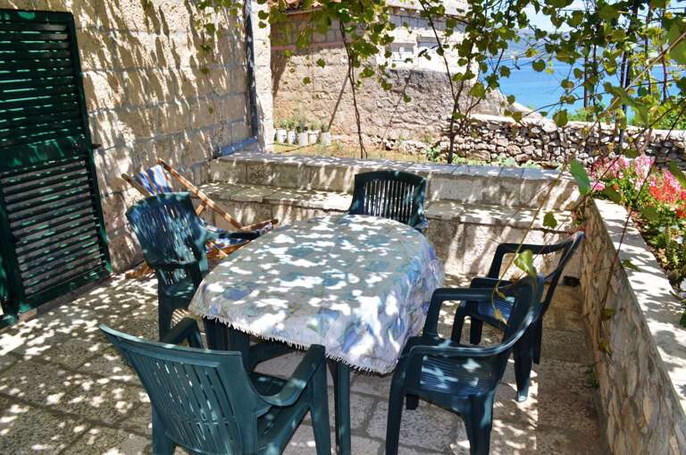 Lumbarda Apartment Rental
