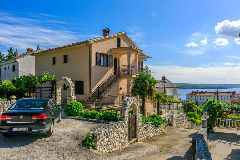 Crikvenica Apartment Rental