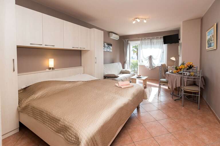 Crikvenica Apartment Rental