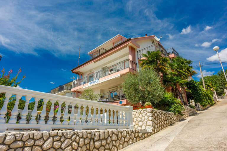 Crikvenica Apartment Rental