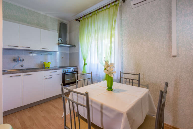 Crikvenica Apartment Rental