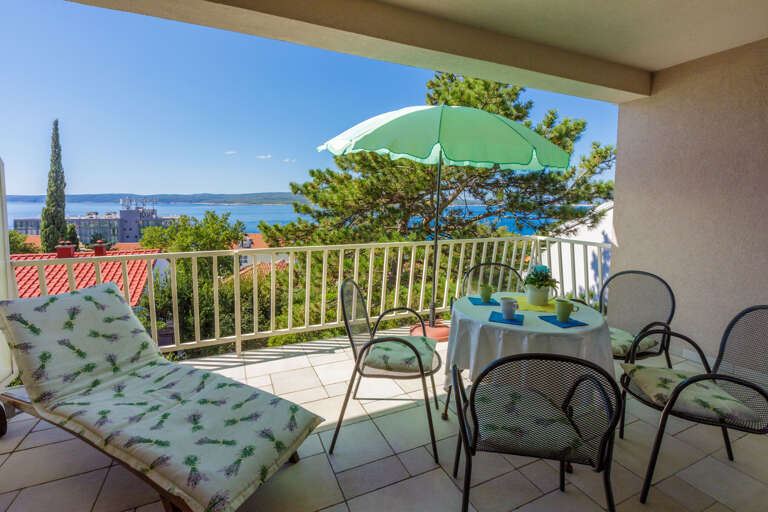 Selce Apartment Rental