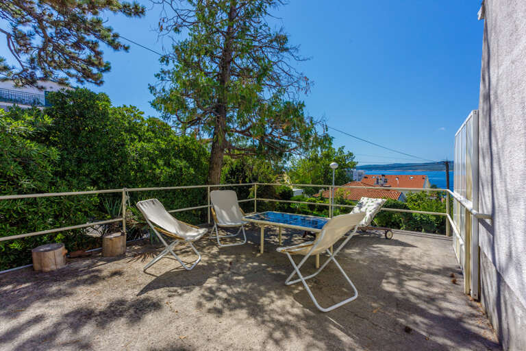 Selce Apartment Rental