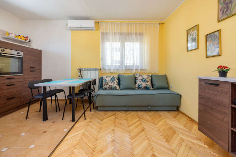 Crikvenica Apartment Rental