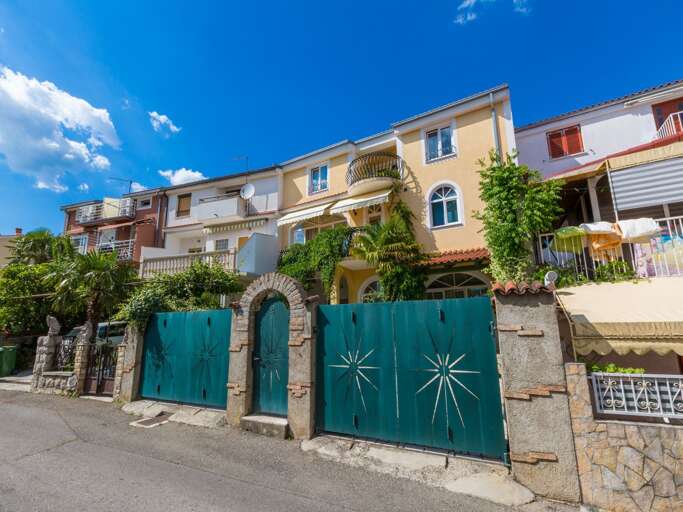 Crikvenica Apartment Rental