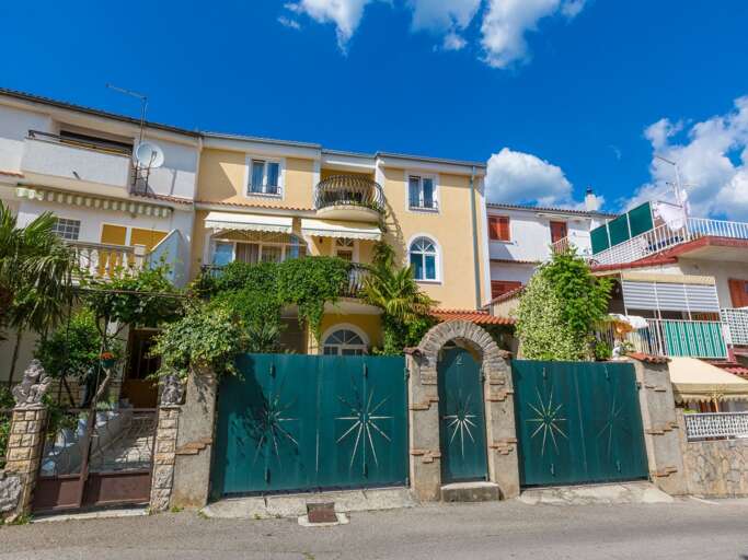 Crikvenica Apartment Rental