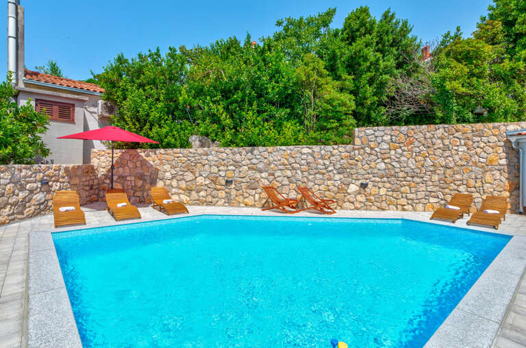 Crikvenica Apartment Rental