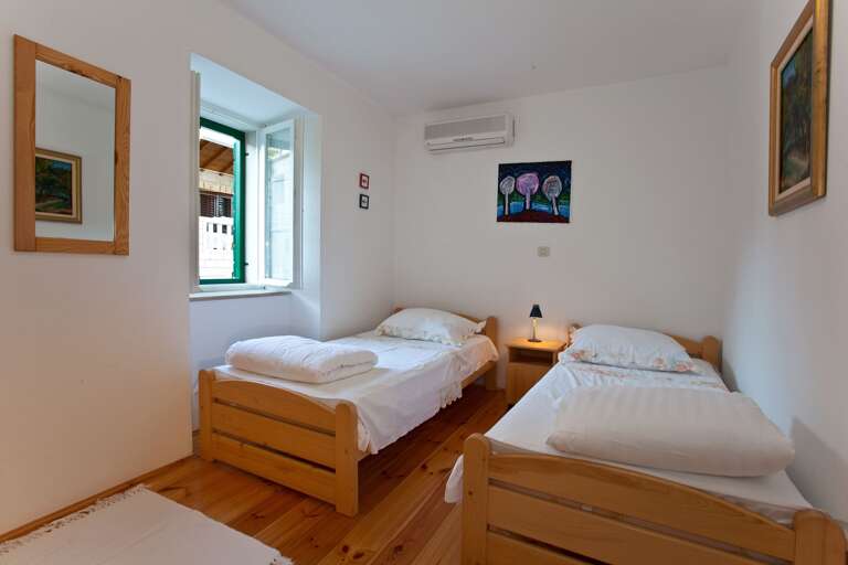 Sumartin Home Rental