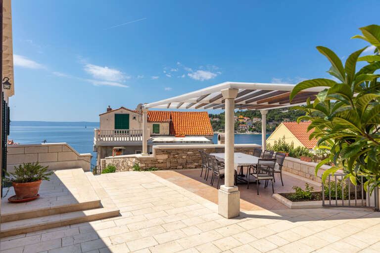 Sumartin Home Rental