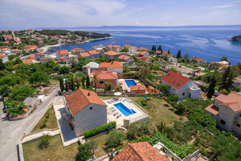 Sumartin Home Rental