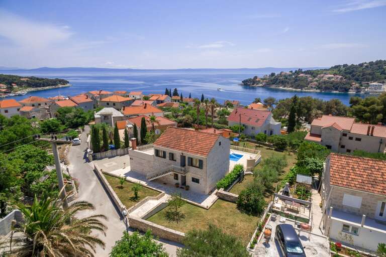 Sumartin Home Rental