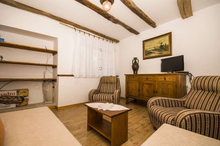 Lindar Home Rental