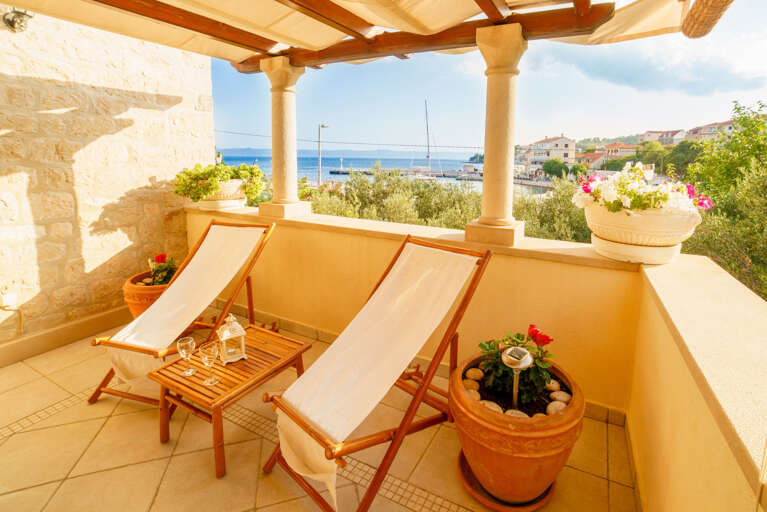 Sumartin Home Rental