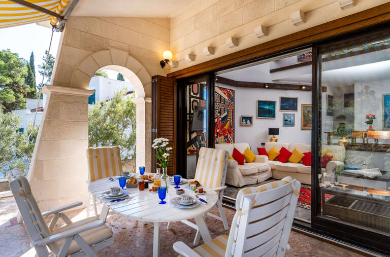 Okrug Gornji Home Rental