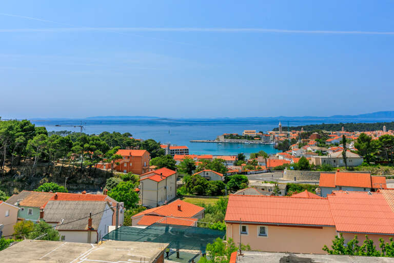 Banjol Apartment Rental