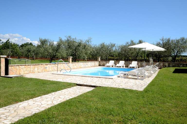 Lasici Apartment Rental