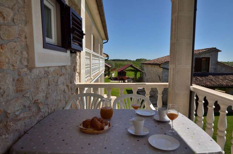 Lasici Apartment Rental