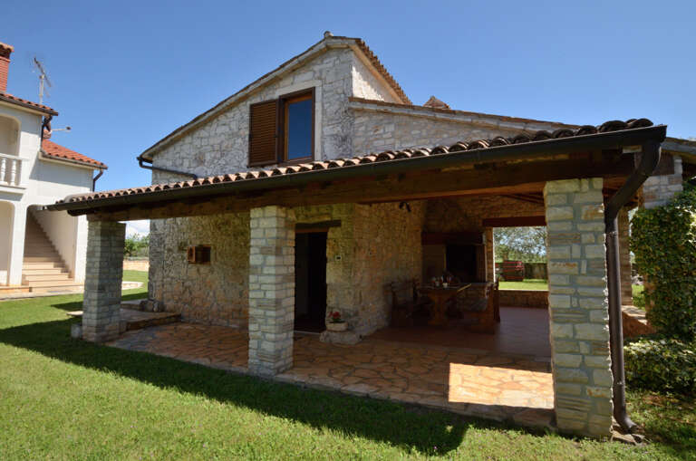 Lasici Home Rental