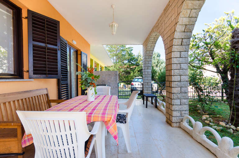 Banjole Apartment Rental