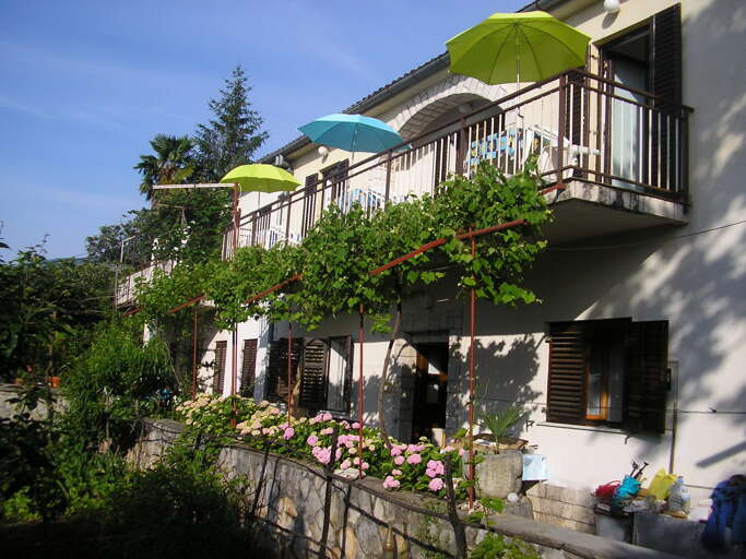 Apartments Zlatko