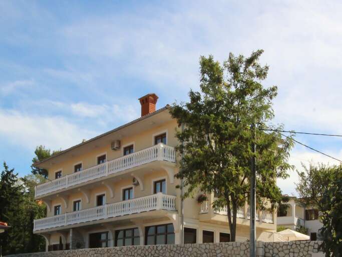 Soline Apartment Rental