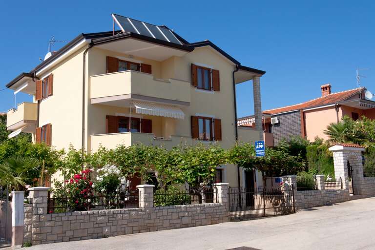 Novigrad Apartment Rental
