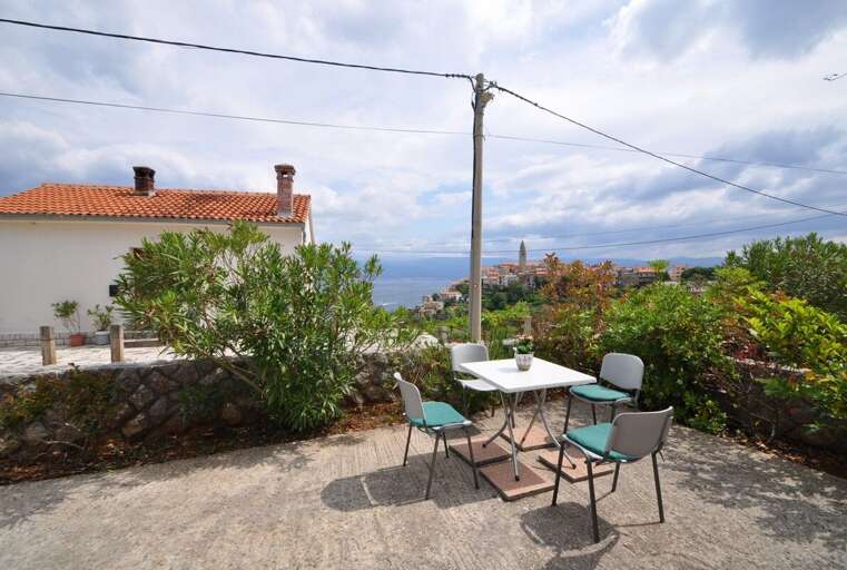 Vrbnik Apartment Rental