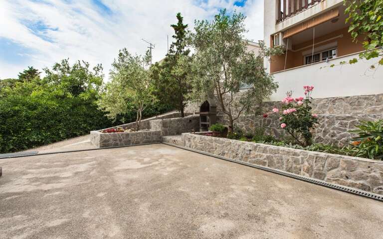Vrbnik Apartment Rental