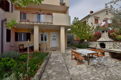 Apartments Rafael