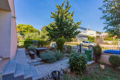 Apartments Davor