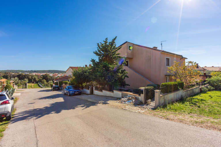 Banjole Apartment Rental
