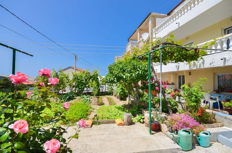 Lopar Apartment Rental