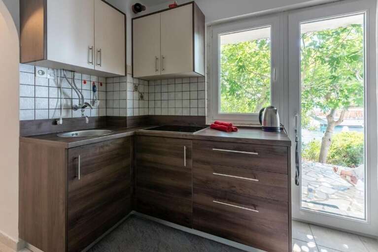 Supetarska Draga Apartment Rental