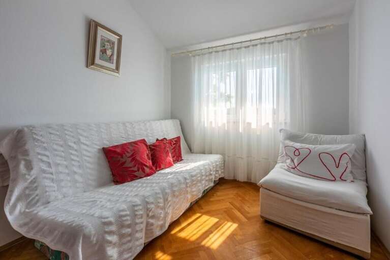 Supetarska Draga Apartment Rental