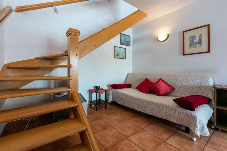 Supetarska Draga Apartment Rental