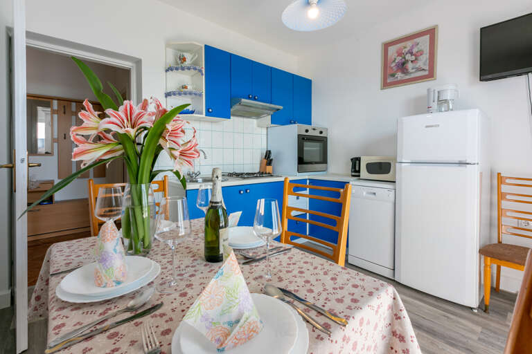 Supetarska Draga Apartment Rental