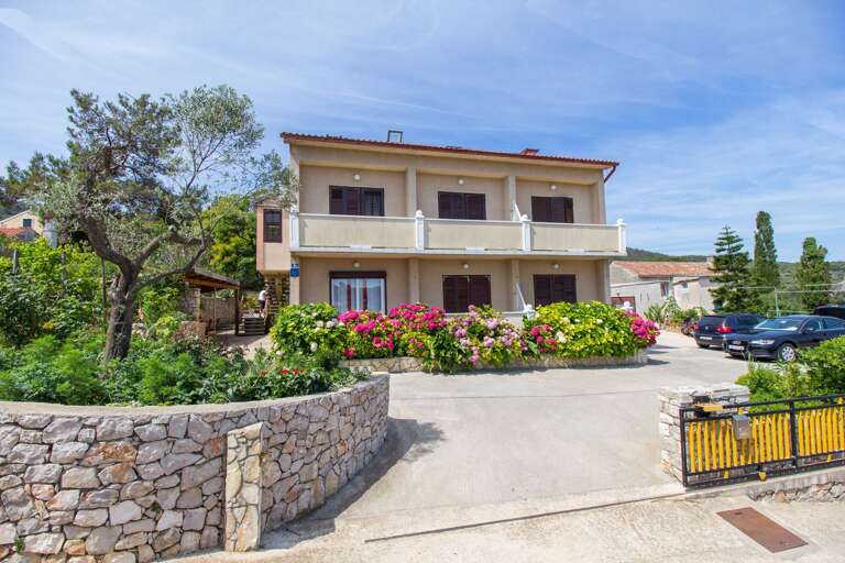 Veli Losinj Apartment Rental