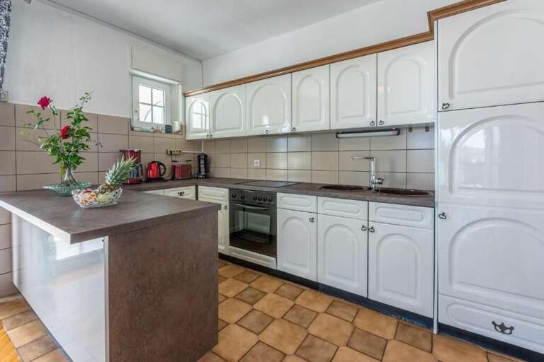 Banjol Apartment Rental