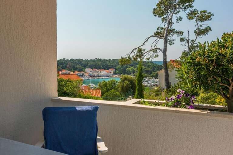 Banjol Apartment Rental