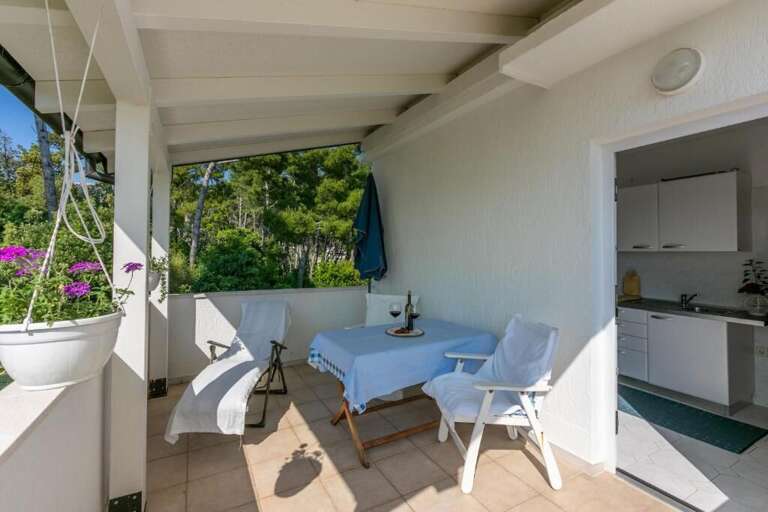 Banjol Apartment Rental