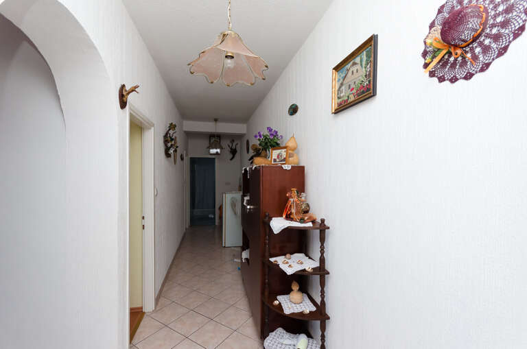 Kampor Apartment Rental