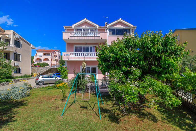 Punat Apartment Rental