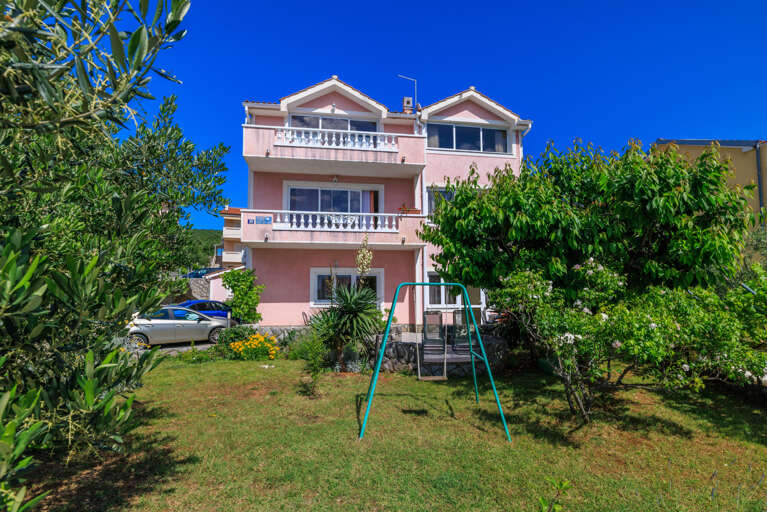Punat Apartment Rental