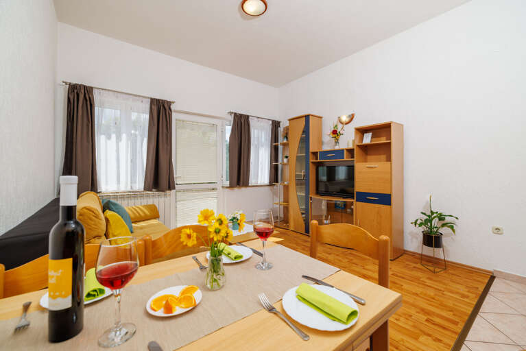 Punat Apartment Rental