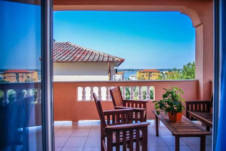 Barbat Na Rabu Apartment Rental