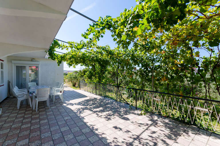 Barbat Na Rabu Apartment Rental