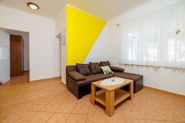 Kampor Apartment Rental