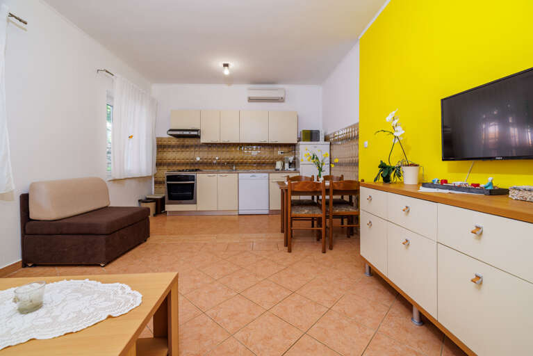 Kampor Apartment Rental