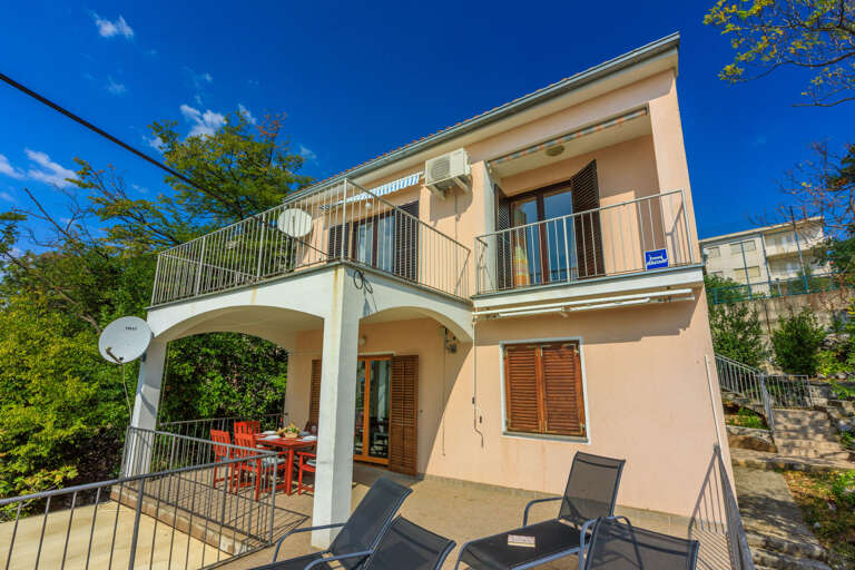 Crikvenica Apartment Rental